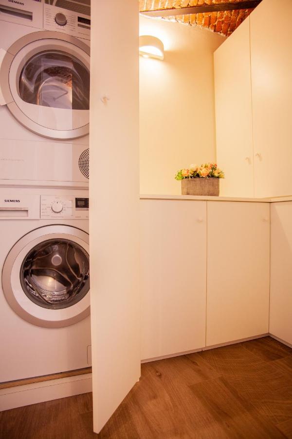 Bnbutler - Alfieri, 15 - Vecchie Atmosfere Apartment มิลาน ภายนอก รูปภาพ
